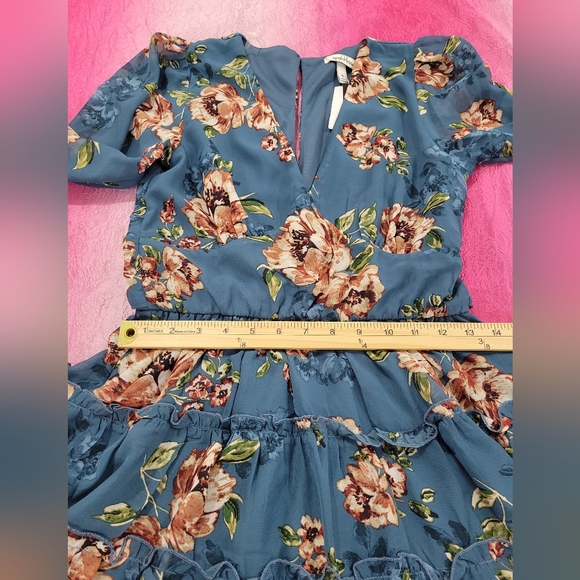 Dress Speechless Three Quarter Sleeve Skater Blue Floral Medium Juniors NEW - Picture 8 of 16